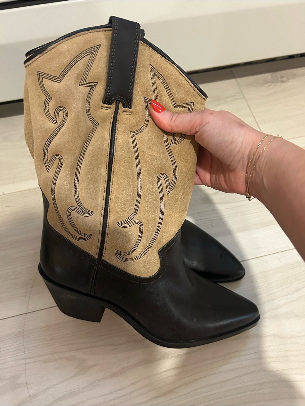 Zara Women's Two-Tone Western Boot - Black and Tan 38